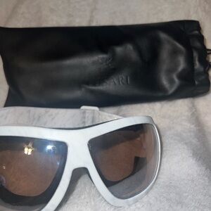 Lusari carrara/silver urban goggles with case 
(Silver marble)